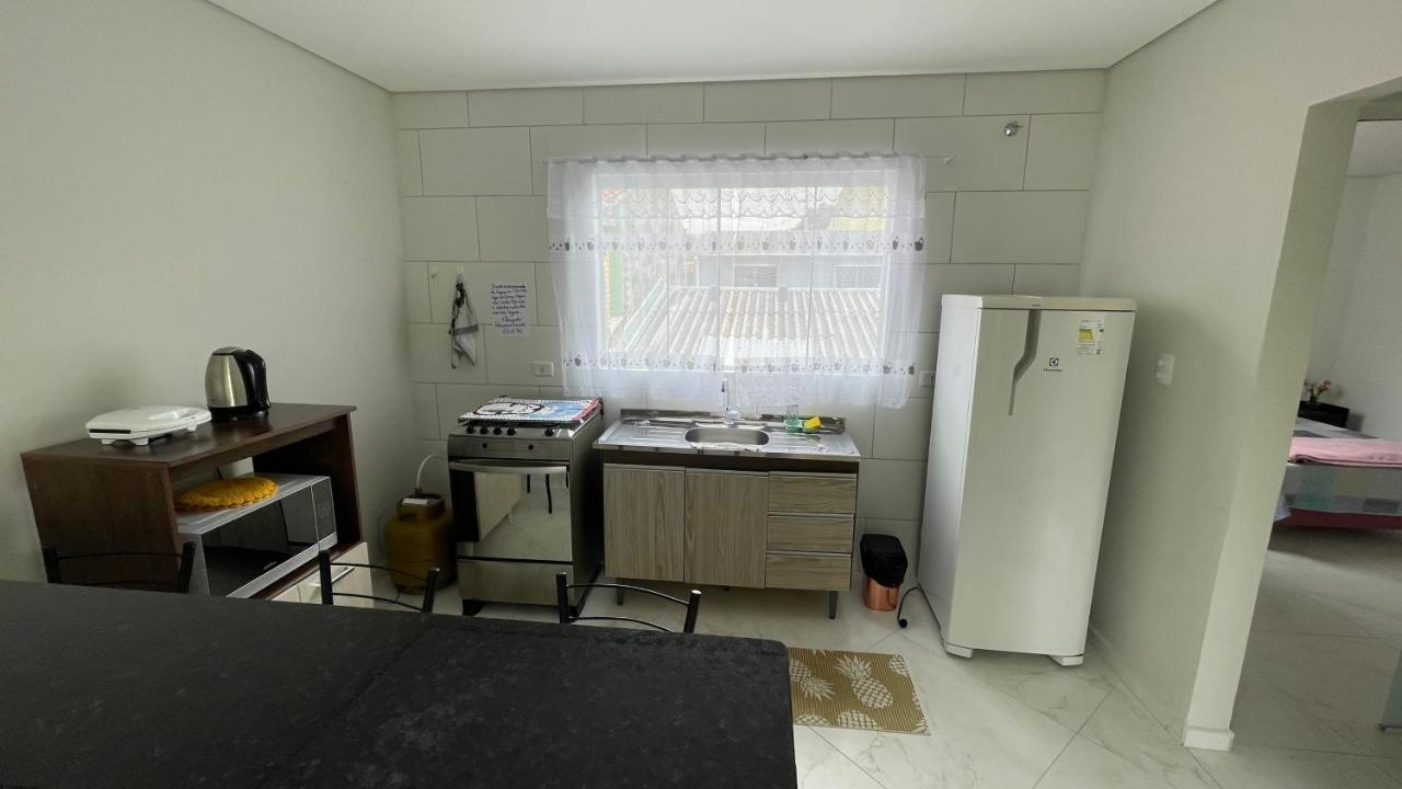 Lindo Apartamento Com 2 Quartos Prox Ao Jardim Botanico E Aeroporto กูรีตีบา ภายนอก รูปภาพ